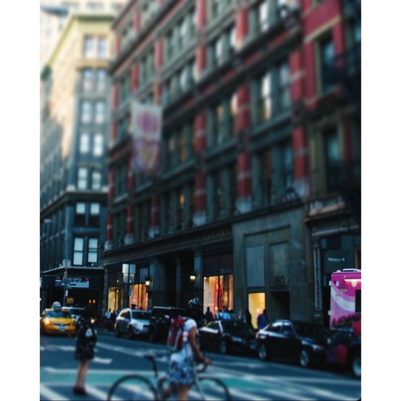 🎉HP! ❤️Personal Artwork- Matted Photo 8x10”- Soho Manhattan Lofts - Picture 3 of 3